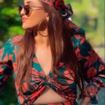 Krystle D'Souza Instagram - Gaddiyan ucchiya rakhiya to gaddi Neevi ji karake ! Ups and downs even in songs are pretty quick…don’t you agree ?