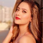 Madalsa Sharma Instagram - There is a calmness to a life lived in gratitude, a quiet joy….❤️ 📸 @artographybysagar . . . . #quoteoftheday #thoughtoftheday #madalsasharma #kavya #picoftheday #postoftheday #instadaily #instapic #instagood #instamood #mood #love #actorslife
