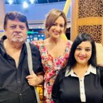 Madalsa Sharma Instagram - Mom’s Birthday❤️❤️❤️❤️ . . . . #family #us #birthdaygirl #love