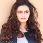 Meenakshi Dixit Instagram - Unstoppable 🎶🎶🎶❤️ @siamusic 🙌 #meenakshidixit #instagood #reelsinstagram #reelitfeelit #fashion #fashionista #instamood