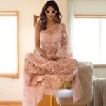 Meera Chopra Instagram - The gangstaaaa… @juhi.ali @studiodenz @rubans.in @kushalsfashionjewellery @frontierphagwara Mumbai, Maharashtra