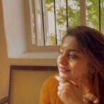 Meera Nandan Instagram - Vibe ✨ #fortkochi #missingkochi #sunkissed #lila #throwback #vibe #positivevibes #instagood #happy #allsmiles Fort Kochi