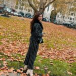 Mehrene Kaur Pirzada Instagram - London fall 🍁🍂 London, United Kingdom