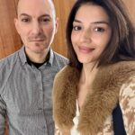 Mehrene Kaur Pirzada Instagram - Magic with Needles 😍 An absolute work of art. Thank you @drjohntsagaris for using your Acuskinlift method for my face 🤗 See you super duper soon in Dubai or London 💃🏻 #acuskinlift #naturallifting #facialaccupuncture #nofiltersneeded The Wellness Clinic at Harrods