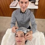 Mehrene Kaur Pirzada Instagram - Magic with Needles 😍 An absolute work of art. Thank you @drjohntsagaris for using your Acuskinlift method for my face 🤗 See you super duper soon in Dubai or London 💃🏻 #acuskinlift #naturallifting #facialaccupuncture #nofiltersneeded The Wellness Clinic at Harrods