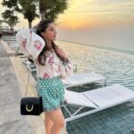 Mehrene Kaur Pirzada Instagram - Sunsets 🌅😍 Address JBR