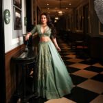 Minissha Lamba Instagram - Statuesque @jonah_photography_official @jonah_gurung_26 @trayza_yakin22 @hues__studi0 @sawansukhaindia @ankitsnehalochans @mayfairsiliguri #indianbride #indianbridal #indianbridalmakeup #indianbridaljewellery #jewellery #jewellerydesign