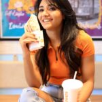 Mirna Menon Instagram – Making a regular day exciting with some World Famous Popeyes fried chicken! Pop by one closest to you! Now opening at these new destinations 

1) ECR Chennai – 29th Sep 
2) Besant Nagar Chennai – 30th Sep
3) KK Nagar Madurai – 30th Sep

#popeyesindia #popeysinchennai #lovethatchicken #storelaunch #ECR #BesantNagar #Madurai