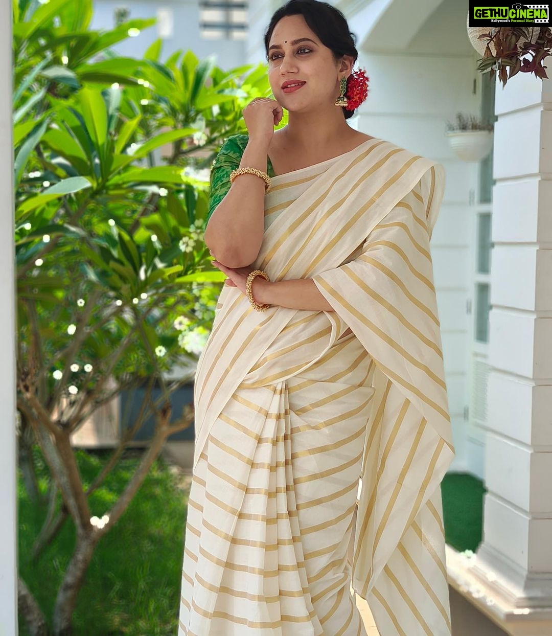 Miya George Instagram – Vishu vibe 🌼 saree by @amyraonline | Gethu Cinema