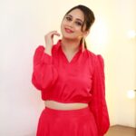 Miya George Instagram - Some days are yours.. just flaunt it 💃 Styling @sabarinathk_ Mua @femy_antony__ jewelry @adorebypriyanka 📸 @pranavraaaj