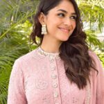 Mrunal Thakur Instagram - Sometimes you just gotta pink outside the box 🤪