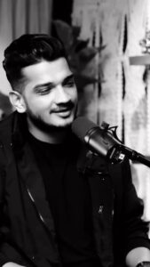 Munawar Faruqui Instagram - “Zamaana” 

#munawarfaruqui #shayari