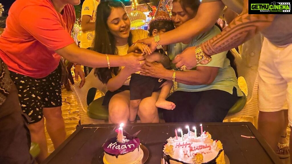 Muskan Bamne Instagram - Happy First Birthday Kiaan ❤️ Can’t tell you how much you mean to me ❤️ and how much I LOVE YOU ❤️❤️🥺 The real struggle(clicking pictures)🫢 swipe 👉 #MISSYOUDADU❤️ #myforeverlove #growthingtoofast🥺 #1stbirthday #23rdJune2023 #LadduKaSher #Goa @laddu_ka_sher @shyam_bamne @raj_bamne @himani_raj_bamne @bamne_rakesh_15 @bamnesimran @krishbamne @armaanmohabiya @takshakmohabiya @shivdasmohabiya