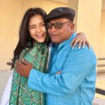 Muskan Bamne Instagram - Happiest Birthday Papa ❤️ We love you so much 😍😍🥳🎂🥹 @bamne_rakesh_15 #PapaKaBirthday #Blessed