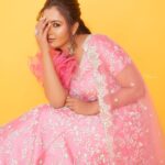 Neha Gowda Instagram - 🌸💗🌸 Outfit - @vibbhinna MUA - @nikithaanandmakeup Hairstylist - @hairstylist_rekhaa PC - @arunkummar_portraits Accessories - @beadedtreasuresjewelry #instagram #post #lehenga #pink #photoshoot