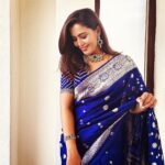 Neha Gowda Instagram - Saree up , spread positivity!!!! #saree #love #favorite #colour #elegance #positivevibes @swandesignerstudio a big shout out to you for giving me this fabulous saree!!! @beadedtreasuresjewelry thank you for sending me the perfect match which is adding more beauty to the whole look …