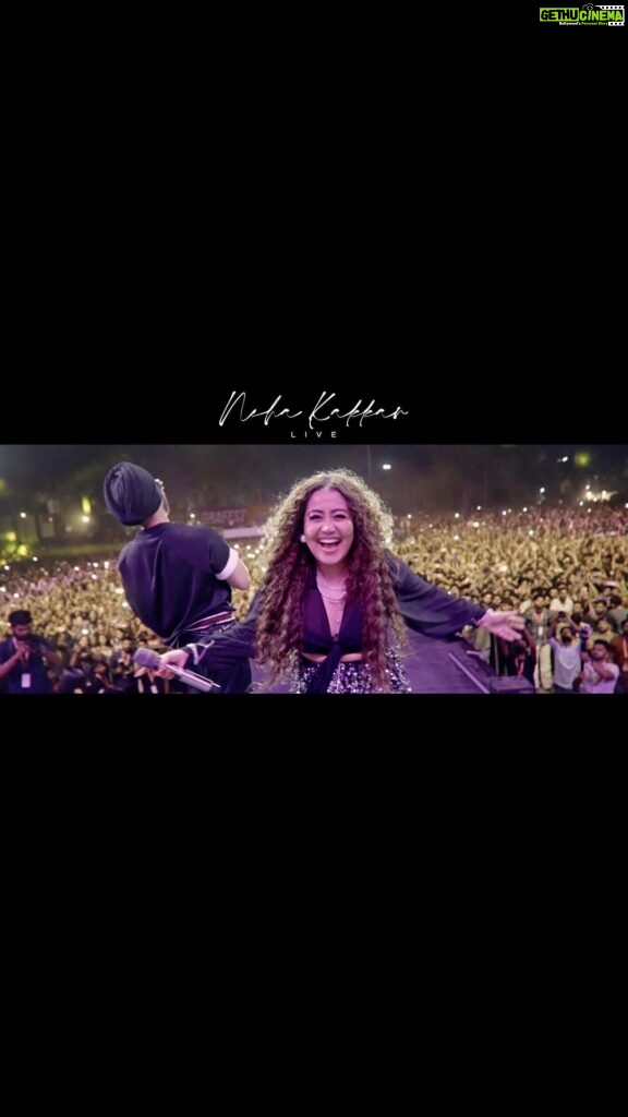 Neha Kakkar Instagram - #NehaKakkarLive at Grafest with @rohanpreetsingh ‘s Special Appearance! One of the best College Fests 😍🔥 #NehaKakkar #CollegeFest #Grafest