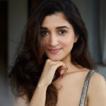 Nidhi Shah Instagram - Fooling around🤪 . . . . 📸- @theguywithacanon