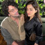Nidhi Shah Instagram - K…K..K….KINJAL… Sapna hai ya haqiqat.. Toshu ka pyaar….kya hogaa kamyaab..🤪❤️🙈😅🧿🤞🚨🥰🌟🎬⭐️ #anuapama #toshu #kinjal #story #newstory #reellove #explorepage #fun #masti #night #photodump #ondemand #nofilter #laughter #blur #gratitude
