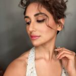 Nikita Dutta Instagram - A morning prayer ladies: May the wings of our eyeliner always be perfect. Amen 😇🫶🙏