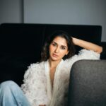 Nikita Dutta Instagram - Every ending that we fear, makes way for the beginning we have prayed for 🤍🤍 . . . . 📸: @bharat_rawail 💄: @dellsi.mody 👩🏻: @hairstylebysudha 🥼: @lakshetamodgil
