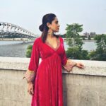 Nushrratt Bharuccha Instagram - 🌺 Outfit @rajiramniq Earrings @jewellerybydivyachugh Styled by @nidhijeswani Assisted by @nirikshapoojary_ Makeup @vardannayak Hair @ashwini_hairstylist