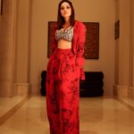 Nushrratt Bharuccha Instagram - You do you, and I’ll do better! 🙌🏻 Pant-suit @bhumikasharmaofficial Stylist @nidhijeswani Assisted by @nirikshapoojary_ Makeup @vardannayak Hair @ashwini_hairstylist Photographer @ishanzaka