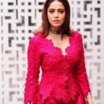 Nushrratt Bharuccha Instagram - Chal chale… Aasmaan ke paray… Outfit: @mrunalinirao Neckpiece: @karnikajewelshyd Style by me: @samidha.wangnoo Style team : @ritika.kishnani @yashtikaasharmaa Make up : @vardannayak Hair by : @ashwini_hairstylist 📸 : @lakshaysachdevaphotography