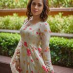 Nushrratt Bharuccha Instagram - 🌺 Outfit @paulmiandharsh Earrings @azotiique Styled by @nidhijeswani Assisted by @nirikshapoojary_ Makeup @vardannayak Hair @ashwini_hairstylist Photos @akshat_rastogi22