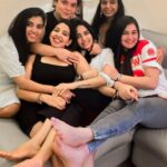 Pavani Reddy Instagram - F.R.I.E.N.D.S @poonamsbakshi @roshini9999 @sinereddy @kaurborntofly @shravyareddyofficial #friendshipgoals #friendshipday #friendsforlife