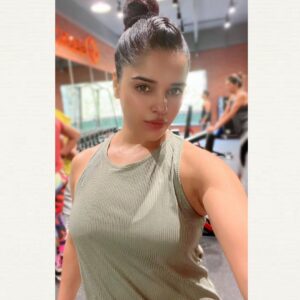 Pia Bajpiee Instagram - Yes 😁