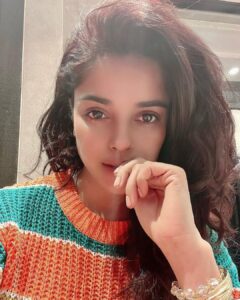 Pia Bajpiee Instagram - क्या लिखूँ ?