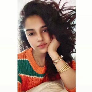 Pia Bajpiee Instagram - 🤗