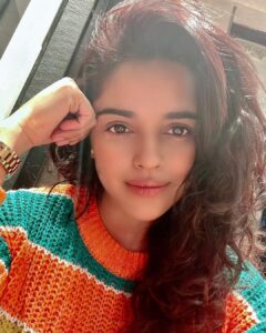 Pia Bajpiee Instagram - क्या लिखूँ ?