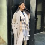 Pooja Jhaveri Instagram - It was freezing outside, but this trend made me do it… ! #tumtum 🕺💃 #trending #brooklyn #dumbo #dumbobrooklyn #trendingreels #reels #reelsinstagram DUMBO, Brooklyn