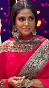 Poornima Indrajith Instagram - 🌸
Wardrobe : @pranaahbypoornimaindrajith 
HMU : @jaan_moni_das 
Jewellery: @pureallure.in 
Show : @mazhavilmanoramatv