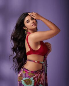 Pragya Nagra Instagram - WHAT JHUMKA!????✨💫

STARRING @pragyanagra

Photography and post production @plan.b.actions by @jibinartist
Styling @styled_by_arundev
Wearing @devraagh
Makeup: @makeup_by_shibinantony
Studio @maxxocreative , @studio_maxxo
PR @maxxo_celebrity
Special thanks to @huwais.majeed

#keralagirls #malayaligirl #malayalamcinema #malayalammovie #onam #telugugirls #teluguammayi #teluguactress #tamilgirls #telugugirl #telugucinema#tollywood #biggbosstelugu #telugureels #trending #hyderabad #telugustatus #teluguhot #tamilgirl #tamilponnu #telugumovies #telugusongs #telugubgm #samantha #tamilheroine