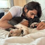 Prateik Babbar Instagram - #sundaze ♾️ Chico's Home