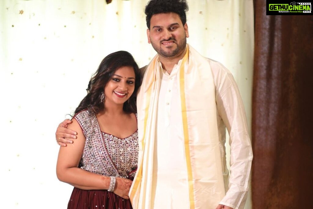 Pratheeksha G Pradeep Instagram - Shaadi..❤ #marriage #cousin #happy
