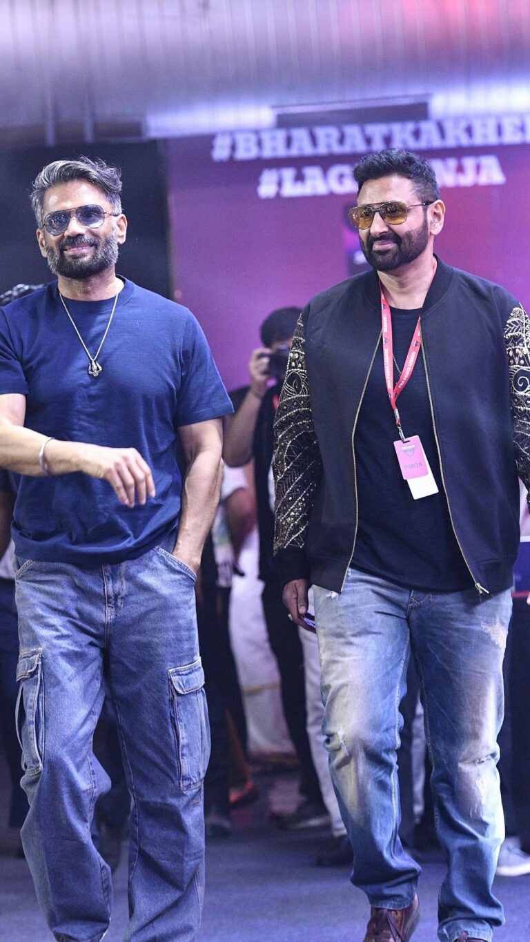 Preeti Jhangiani Instagram - What an entry and welcome for @suniel.shetty sir at the @propanjaleague 🔥🔥🔥 #propanjaleague #sunielshetty New Delhi