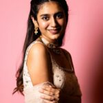 Priya Varrier Instagram - 👼🏻 Wearing: @milandesignkochi Styling: @ashna_aash_ Jewellery: @kalyanjewellers_official Click: @premsampaul Studio: @studio_maxxo