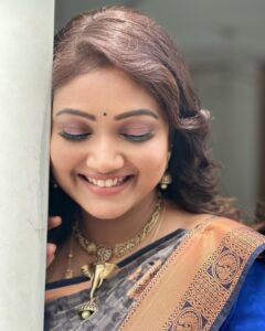Priyanka Nalkari Instagram - #aftermarriage #1stadshoot #saree #poser #chennai #lovemyprofession #seetha #roja #priyankanalkari #happywife #married #instagram 
Jewellery @gold_copy1486 😍