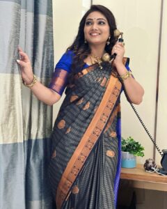 Priyanka Nalkari Instagram - #aftermarriage #1stadshoot #saree #poser #chennai #lovemyprofession #seetha #roja #priyankanalkari #happywife #married #instagram 
Jewellery @gold_copy1486 😍