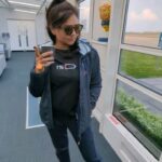 Punnagai Poo Gheetha Instagram - Siapa itu Usha? Do you know Usha? Neenghe Usha vaaaa? Pls tag that Usha.. plssssss 🧐 #London #Aircraft #Learjet75 London Biggin Hill Airport (BQH)