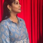 Rachana Narayanankutty Instagram - 💙🤍Goodnight 🤍💙 #rachananarayanankutty #wanderer #dancer #actor MUA @amal_ajithkumar