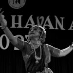 Rachana Narayanankutty Instagram - In love with these black n white pictures from my recent Kūchipūdi concert held at RLV College which is clicked by the 4rth year Applied Arts student, Gautham C Raj of @rlvcollege. Thank you @vmanjunair Kutti for sharing this 🙏🏼 Thanks to @gautham_c_raj too 🙏🏼 #rachananarayanankutty #kuchipudi #kuchipudidance #kuchipudidancer #koochipoodi #rlvcollegeofmusicandfinearts