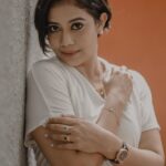 Rachana Narayanankutty Instagram - 🤍 @rachananarayanankutty Mua @makeupby_nami_ #portraits #portraitsvisuals #portraits_ig #portraitsindia #mallugram #malluactress #celebrity #nilaframes #malayalamactress