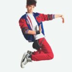 Raghav Juyal Instagram - 🇮🇳 2010 started the new wave of dancing in INDIA . When Instagram was not a thing and twitter was just a bird , we were scientists inventing ,discovering new dance forms , I was cool back then m simpler now #beentheredonethat #happyindependenceday