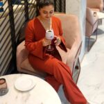 Rashami Desai Instagram – In long term relationship with amazing food and we both are loyally committed to each other 
.
.
#rashamidesai #rashamians #food #friends #work #teamRD #love #diva #rythmicrashami💃 #immagical✨🧞‍♀️🦄 #whatmoreispossible Radisson Mumbai Goregaon