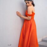 Rashmi Gautam Instagram - #rashmigautam #0range #staticpost #carousel